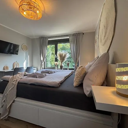 Bohemian Chic Selfie - Station Apartment *