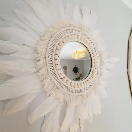Bohemian Chic Selfie - Station Apartment *